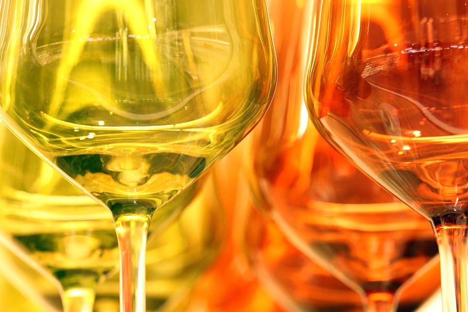 vidrio coloreado, copas de vino, color, vidrio, colorido, copa de vino, lichtspiel, transparente, bodegón, bebida