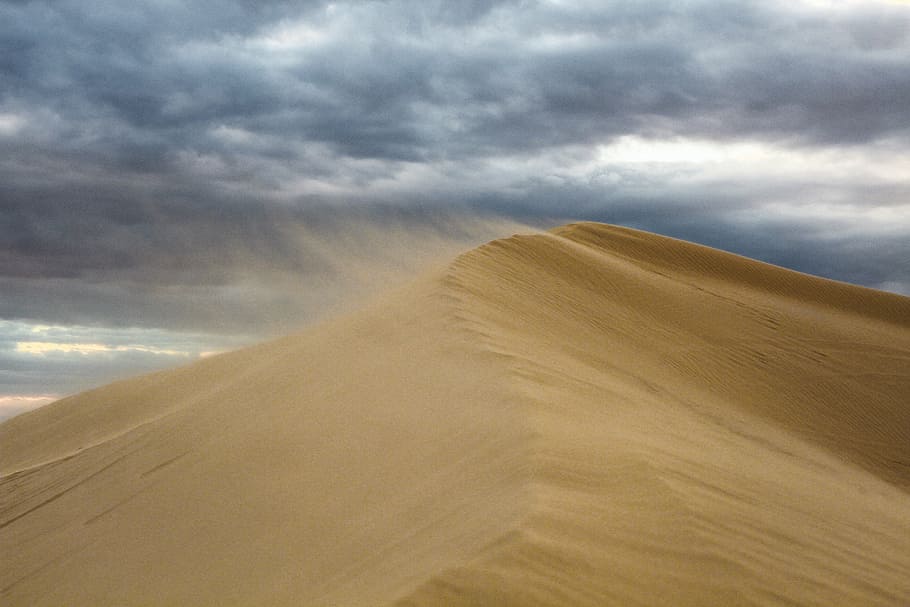 fotografi gurun pasir, pasir, dataran tinggi, pemandangan, gurun, awan, langit, badai pasir, bukit pasir, alam