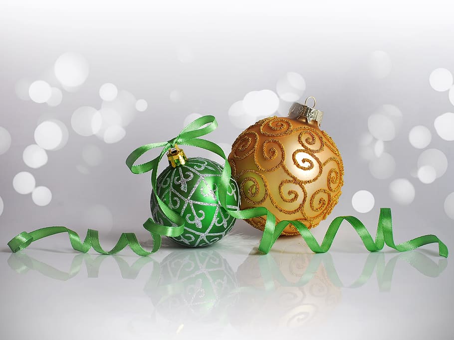 dua, hijau, kuning, ornamen, dekorasi natal, tahun baru, natal, balon, gala, dekorasi