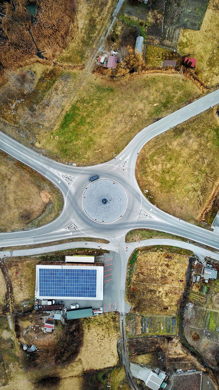 drone, traffic, roundabout, road, high angle view, transportation, day, land vehicle, car, mode of transportation