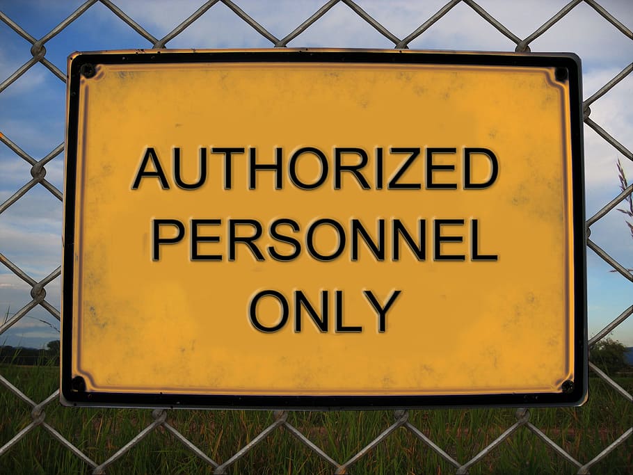 authorized personnel only, Shield, Fence, Wire Mesh, Note, wire mesh fence, memory, warning, announcement, authorized