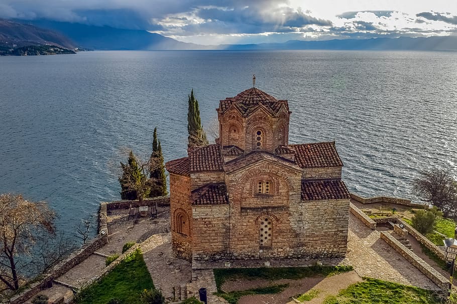 sveti jovan kaneo, ohrid, norte de makedonia, paisaje, iglesia, religión, monumento, lago ohrid, horizonte, viajes