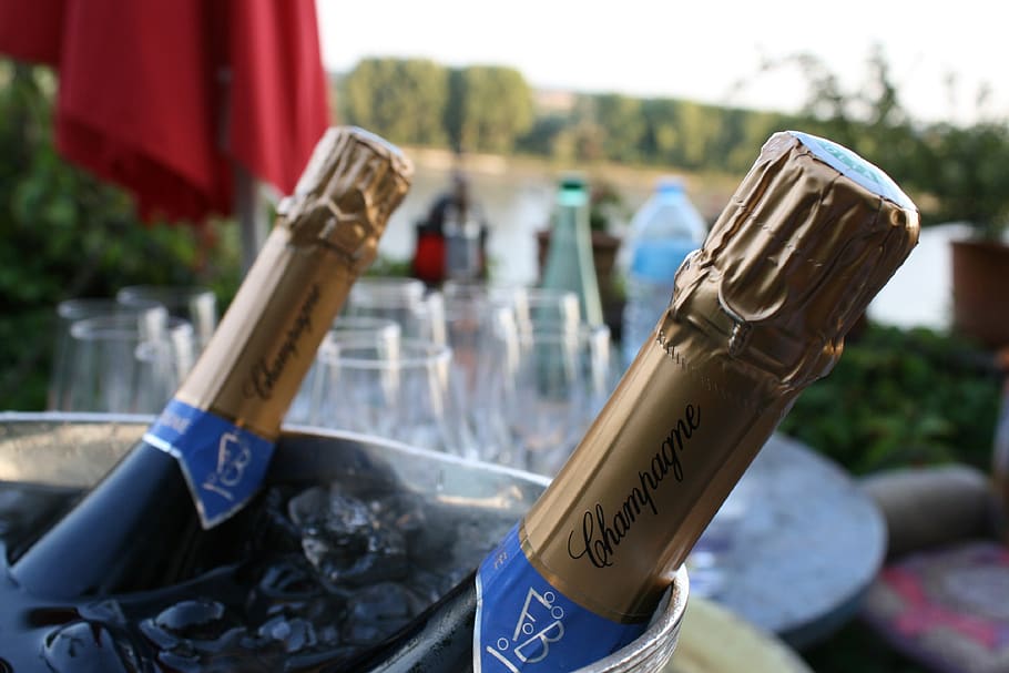 champagne, bottle, bottleneck, luxury, drink, alcohol, celebrate, prost, celebration, festive