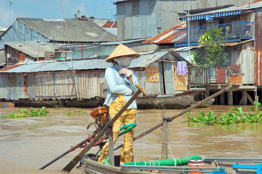 Vietnam, río, barca, remo, agua, personas reales, transporte, embarcación náutica, estructura construida, una persona