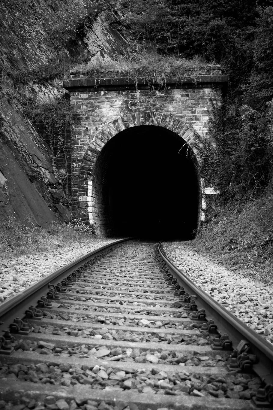 railway, train, tunnel, metro, transport system, rails, sw, black and white, blackandwhite, landscape