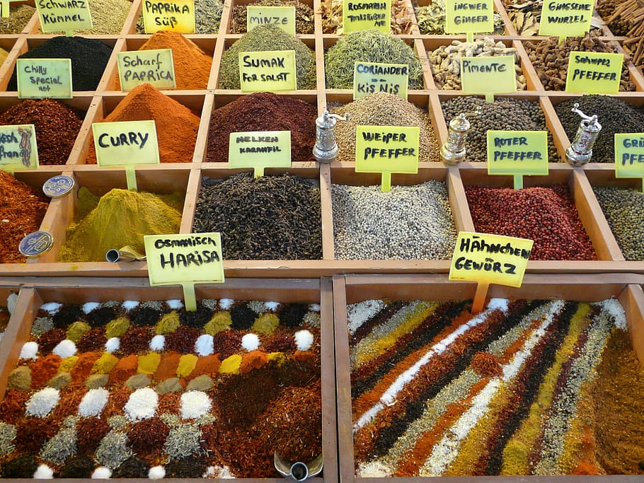 kari, sumax, bubuk harisa, rempah-rempah, campuran rempah-rempah, pasar, kios pasar, warna-warni, lada, paprika