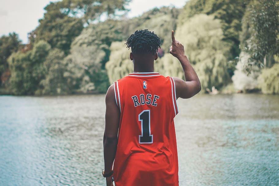 person, wearing, derick, rose, jersey, standing, body, water, back view, blur
