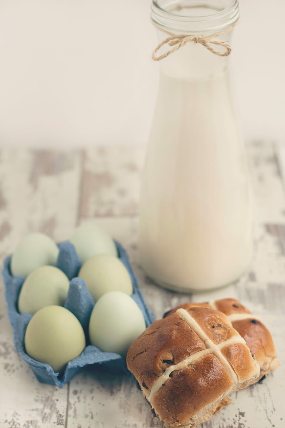 朝食の卵, 朝食, 卵, パン, 牛乳, 朝, 食品, 鮮度, 小麦粉, テーブル