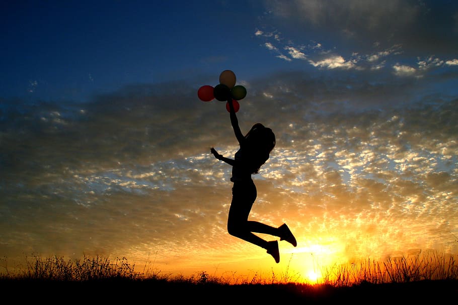 silhouette woman, holding, balloons photo, sunset, silhouette, woman, balloons, girl, bounce, flight