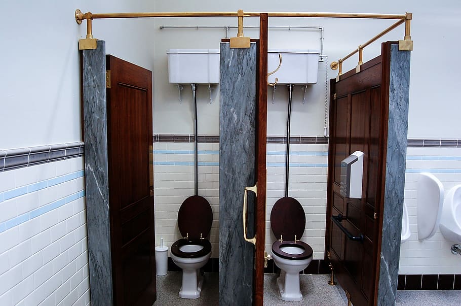 toilet, kamar mandi, air, lemari air, WC, toilet siram, sanitasi, keramik, interior, jendela