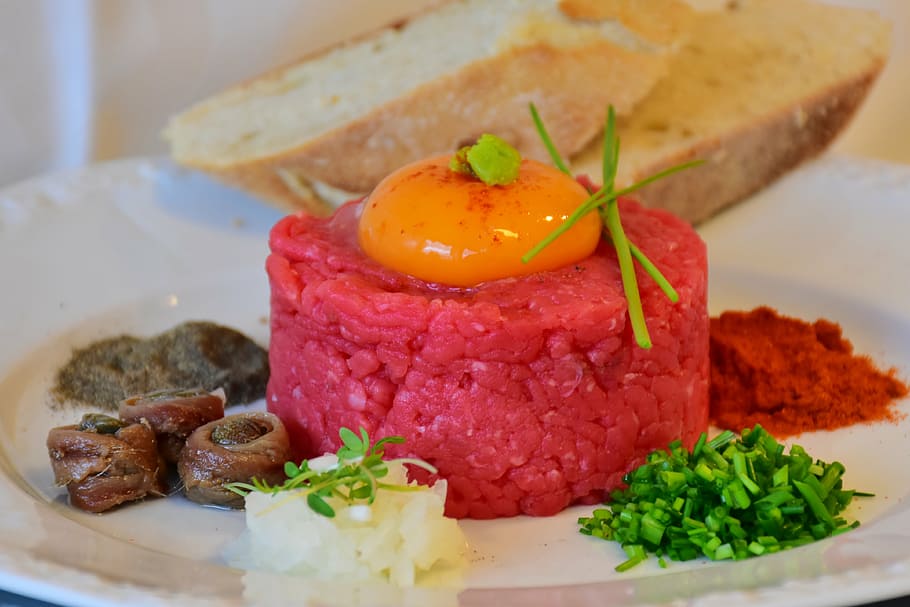 tartar dish, tatar, beef, minced meat, meat, starter, minced ' meat, decoration, pepper, plate