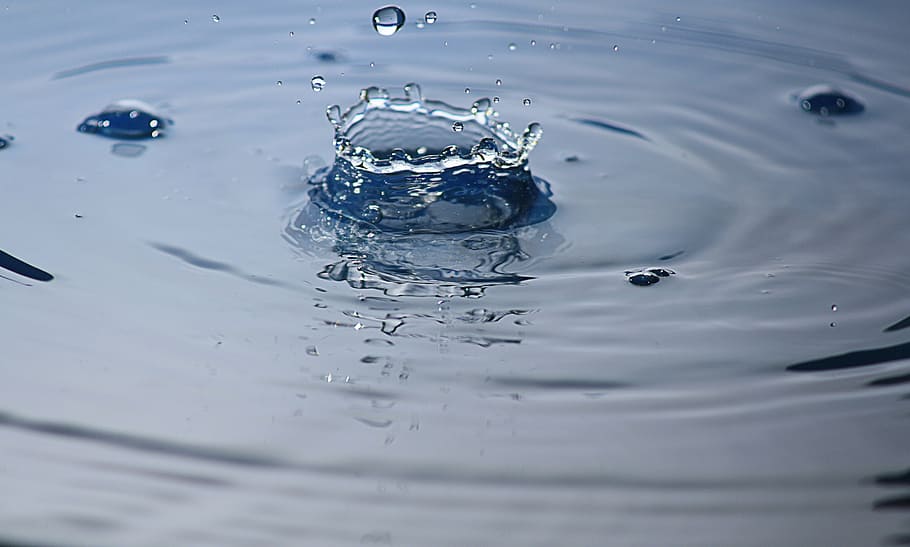 water ripple, water, drip, drop of water, glass, pipette, macro, blue, hochspringender high drop, surface tension