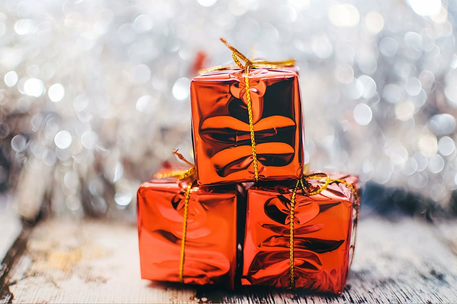 three, square, red, gift boxes, blurry, bokeh, christmas, christmas decor, christmas present, gift