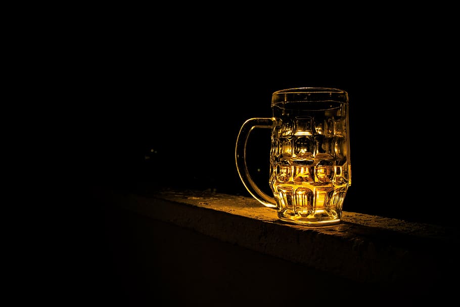 claro, caneca de vidro, marrom, luz, cerveja, uma caneca, copa, álcool, bebida, cerveja - Álcool