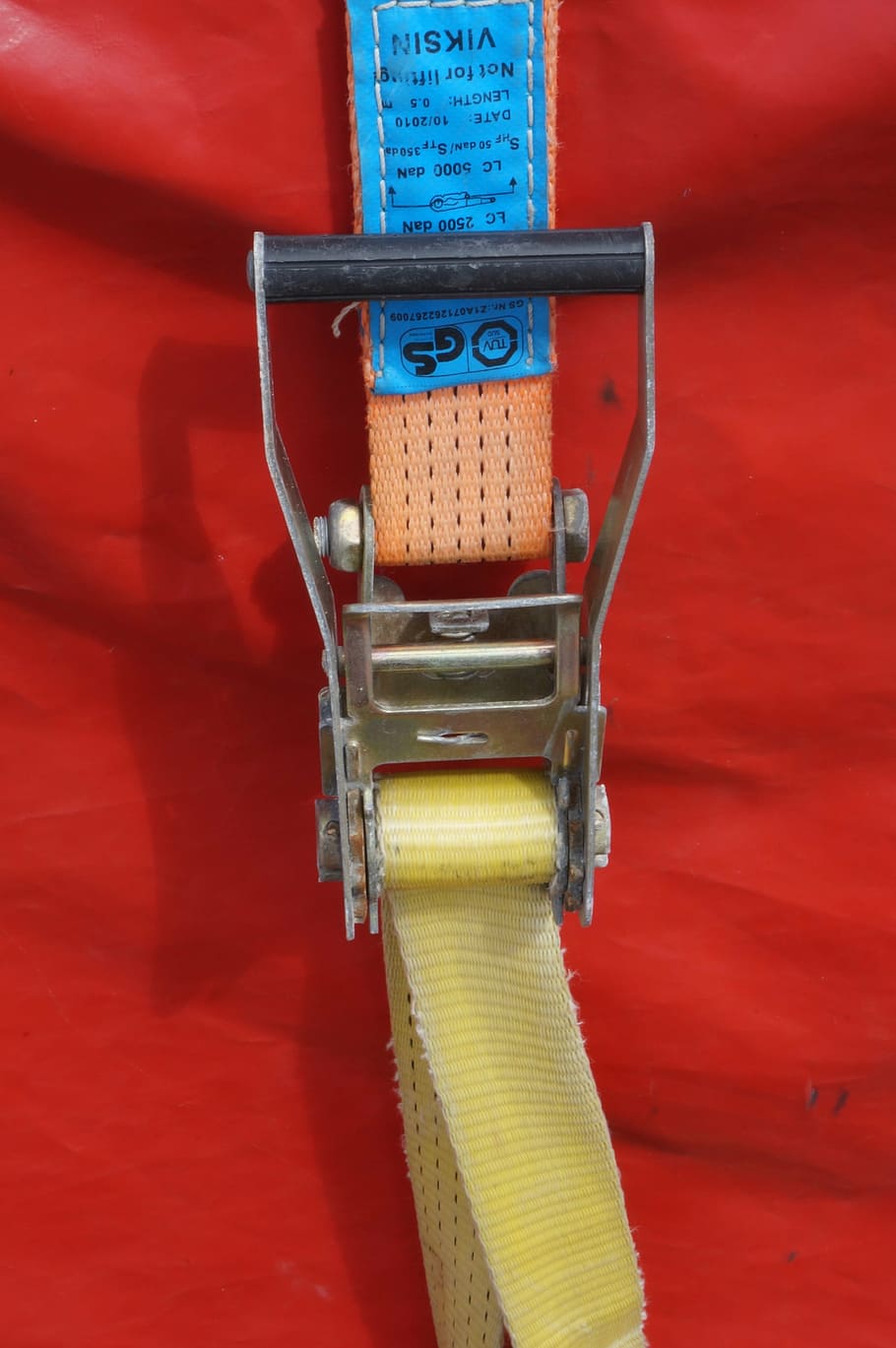 red, yellow, buckle, industrial, blue, metal, close-up, communication, connection, indoors