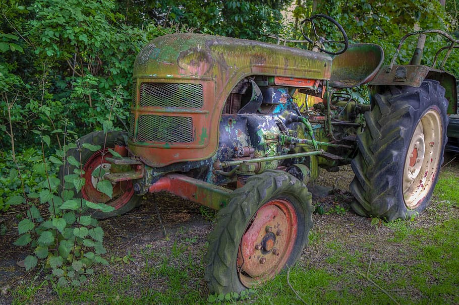 Tractor, Hdr, Moss, Grass, Green, Old, grass, green, defect, turned off, transportation