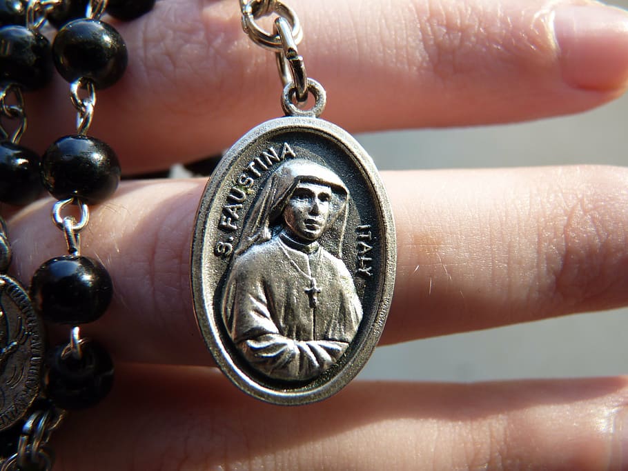 person holding rosary, st faustina, religious, medal, historical, faustina, basilica, catholic, church, old-fashioned