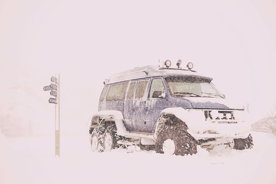 blue, vehicle, snow, covered, gound, car, travel, trip, winter, land Vehicle