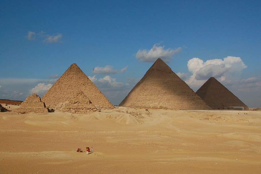 dois, povos, estandes, sobremesa, pirâmide, dia, pirâmides, egito, cairo, deserto