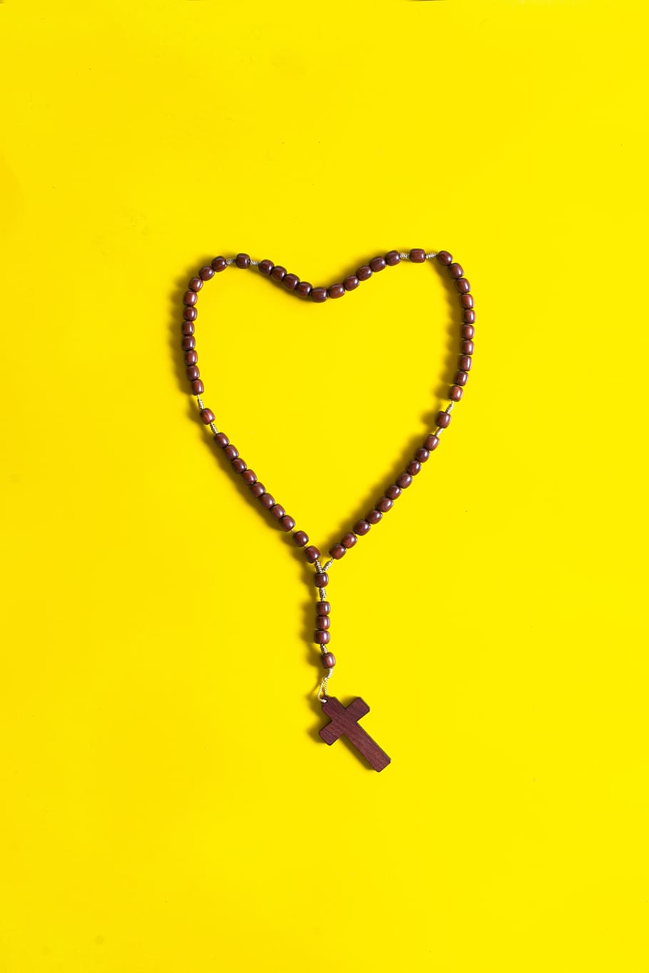 brown rosary, third, rosary, catholicism, jesus, cruz, religion, faith, church, heart shape
