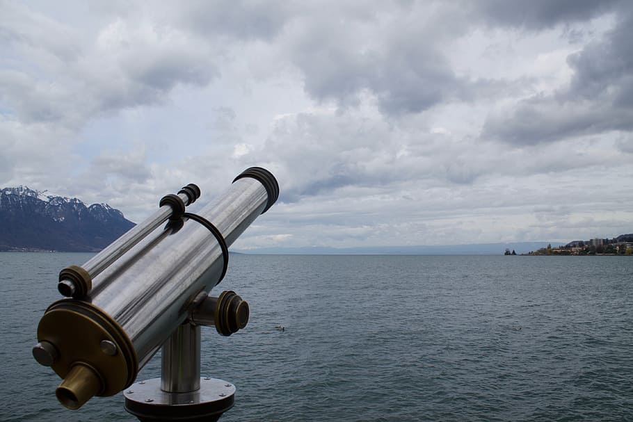 fotografia de close-up, telescópio, corpo, agua, branco, nuvens, mar, oceano, ondas, natureza