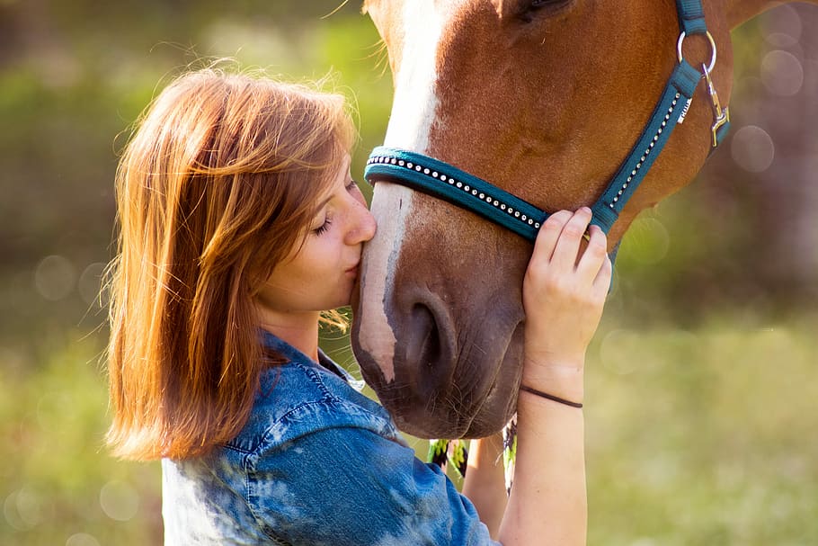 selective, focus photography, woman, kissing, horse, human, girl, friendship, fuchs, togetherness