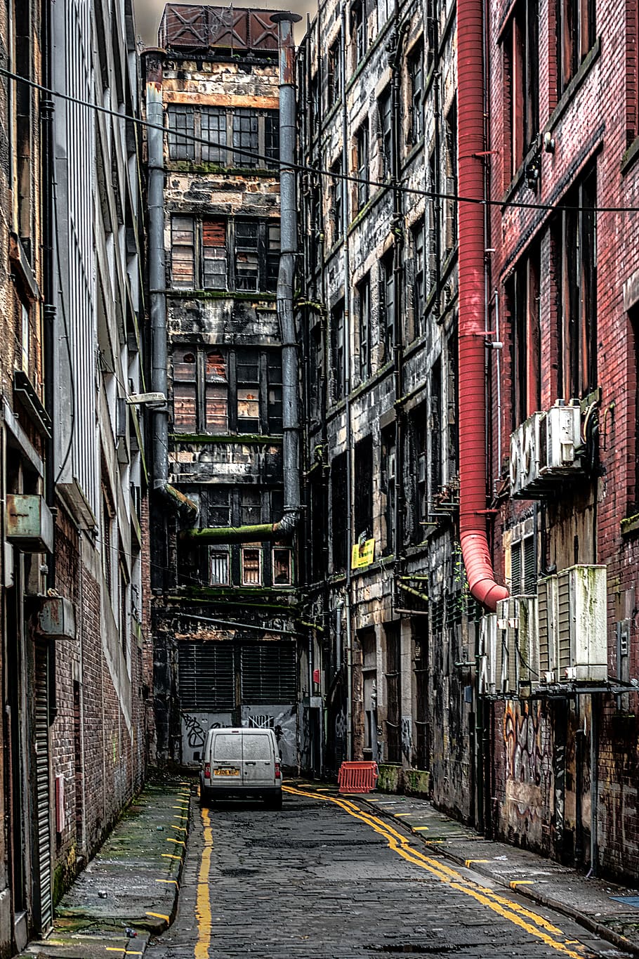 laneway, alley, lane, street, narrow, cobbled, urban, industrial, gritty, grime