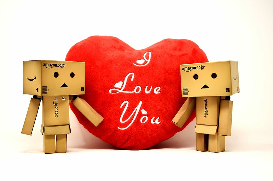 love, heart, plush, toy, two, cardboard robot toys, valentine's day, affection, greeting, knee