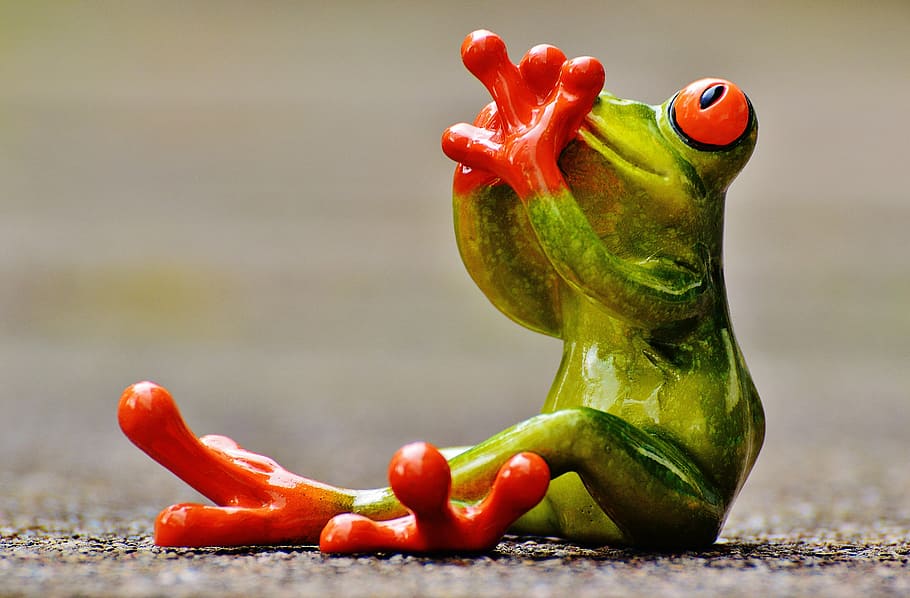 green frog figurine, frog, figure, do not speak, funny, cute, fun, sit, animal, frogs