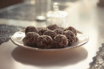 chocolate-table-balls-plate-royalty-free-thumbnail.jpg