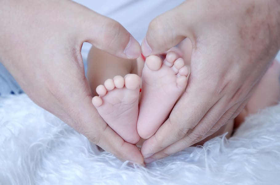 person, making, hand heart, baby, feet, father, family, child, love, small