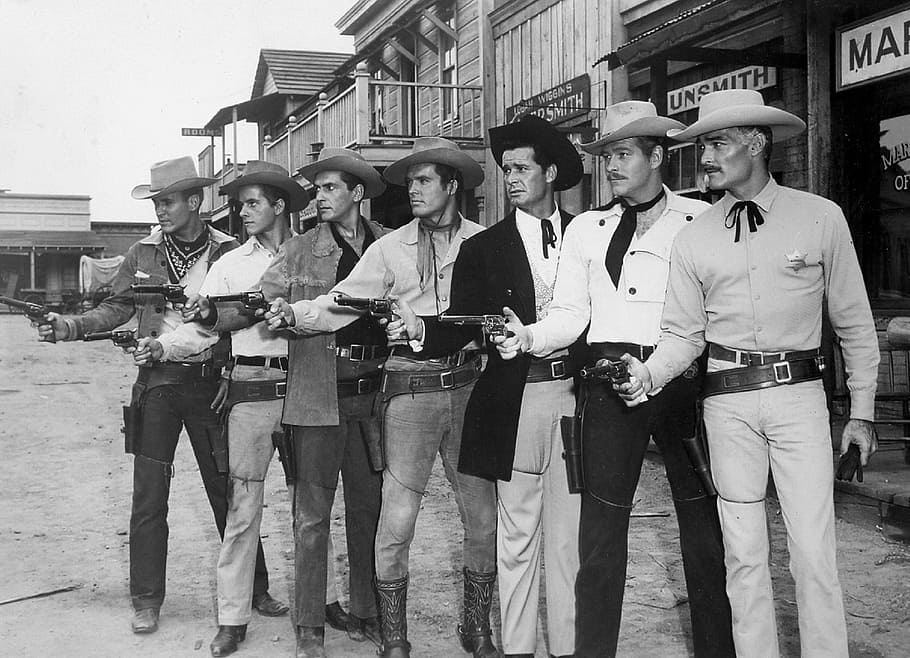 graysale photo, men, holding, rifles, will hutchins, sugarfoot, peter brown, lawman, jack kelly, maverick