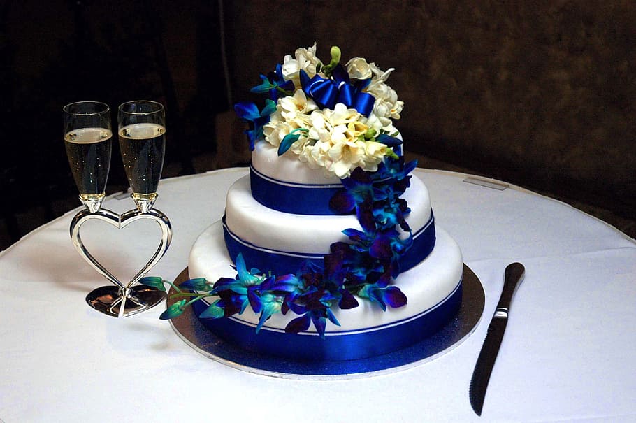 redondo, blanco, 3 capas, pastel de fondant de 3 capas, mesa, pastel de bodas, pastel, amor, delicioso, decorado