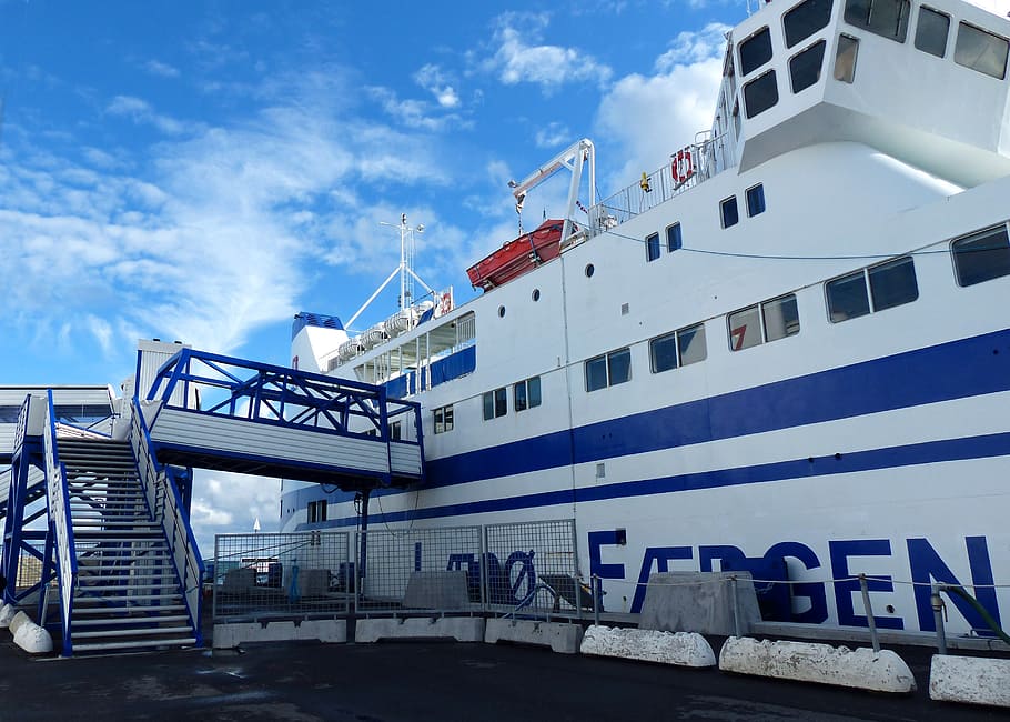 ferry, port, pier, sea, investors, blue white, blue, white, laesoe, kattegat