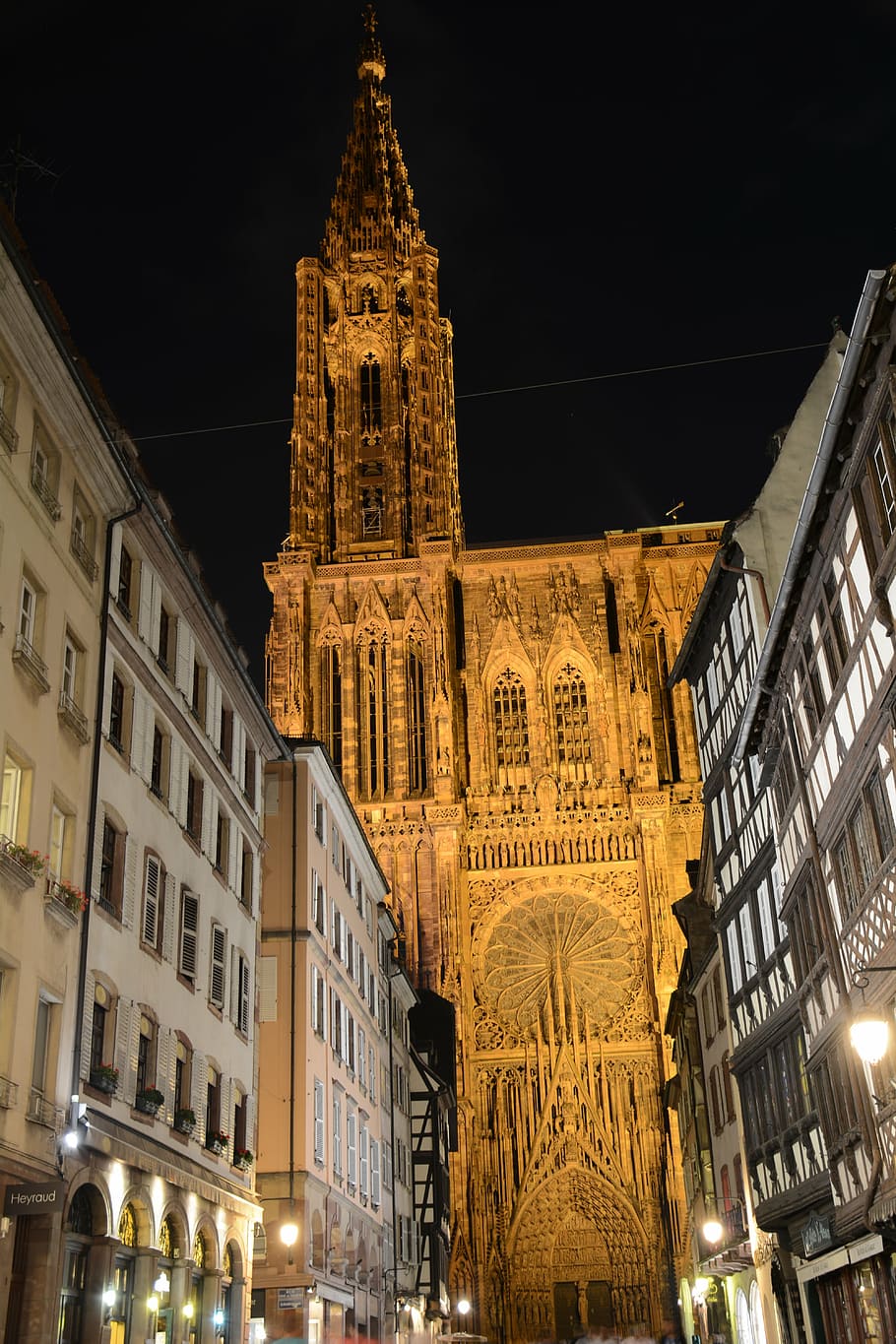 Estrasburgo, catedral, Alsacia, patrimonio, estructura construida, arquitectura, exterior del edificio, noche, iluminado, destinos de viaje