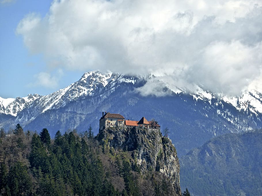 castle, mountains, hilltop, historic, attraction, medieval, bled, famous, mountain, sky