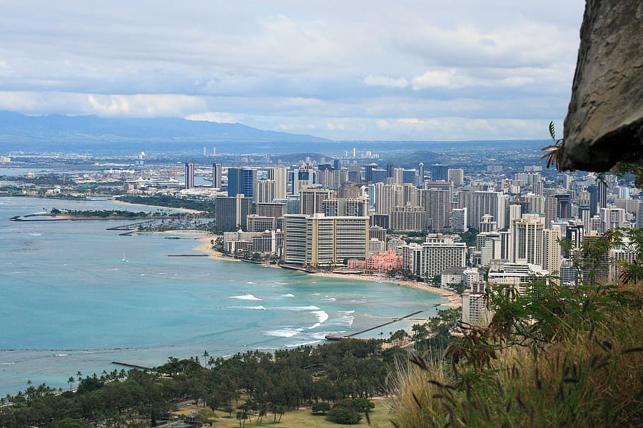 city buildings, body, water, waikiki beach, diamond head, honolulu, hawaii, oahu, ocean, sea