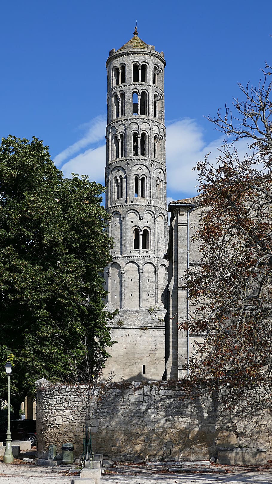 Torre Fenestrelle, Románico, Fenestrelle, Torre, Catedral Saint-Théodorit, Uzès, Francia, Medieval, Gard, Languedoc-Rosellón