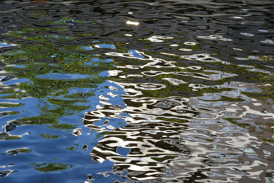 Полная вода. Reflective Water Pond lpink Otus.