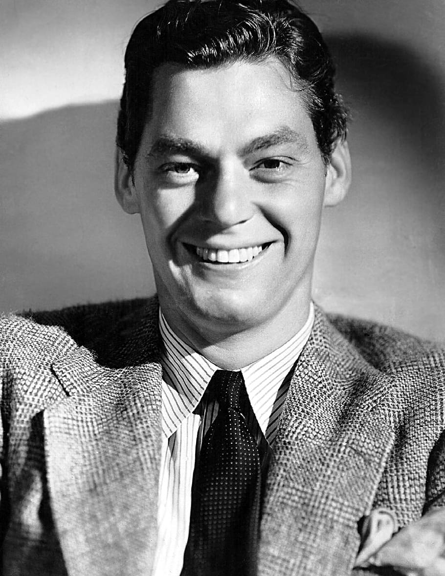 johnny weissmuller, actor, swimmer, competition, tarzan, films, 30s, 40s, swimming records, 20th century