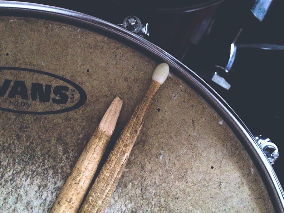 brown, drumsticks, vans, snare, drum, broken drumstick, close-up, dark, dirty, drumstick