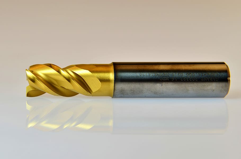 brass-colord drill bit, milling cutters, end mill, finishing cutter, milling, machining, gold, golden, tin, tin coated