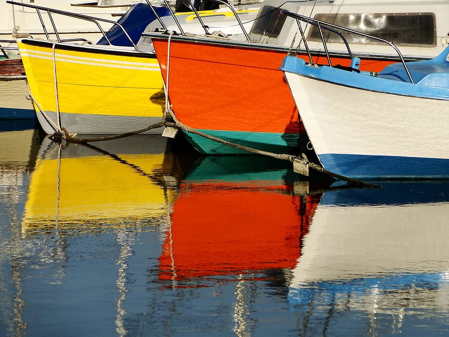 assorted-color boats, body, water, boats, reflections, colors, fisherman, mirror, light reflections, calm