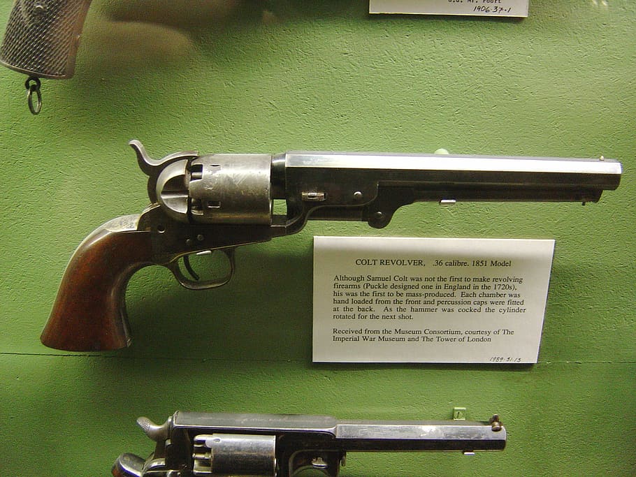 revolver, colt, pistol, gun, old, arms, antique, museum, exhibition, communication