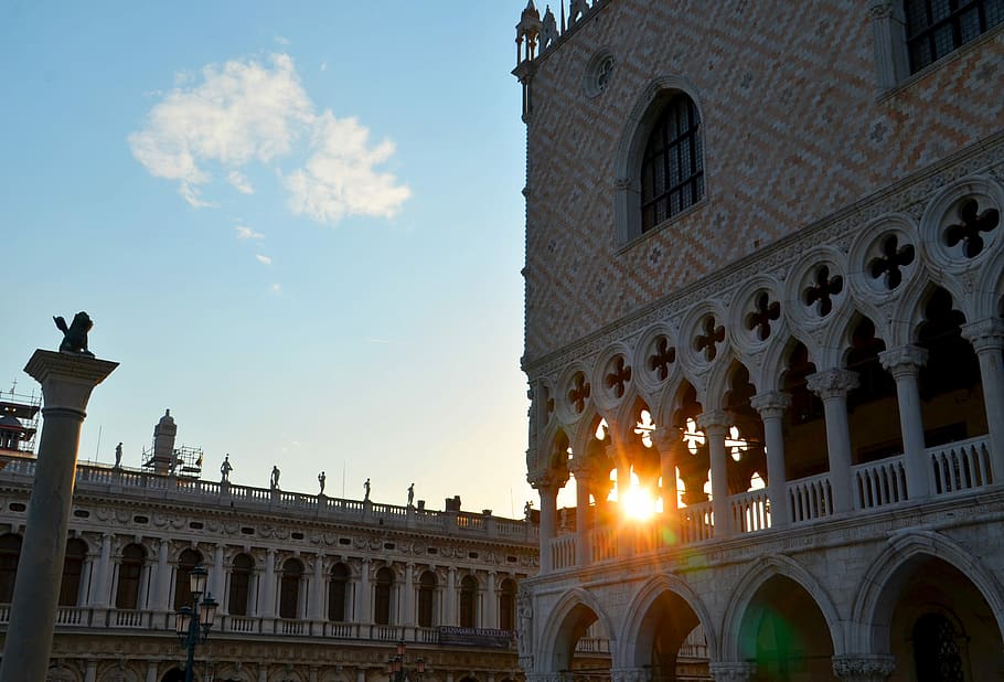 venecia, palacio del dux, arco, arquitectura, abendstimmung, rayo de sol, luz de fondo, cielo, plaza de san marcos, italia