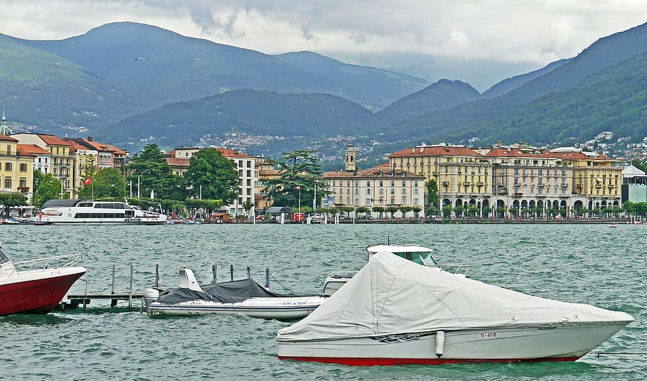 Lugano, Ticino, Switzerland, Swell, windy, rainy weather, lake lugano, center, flank, investors