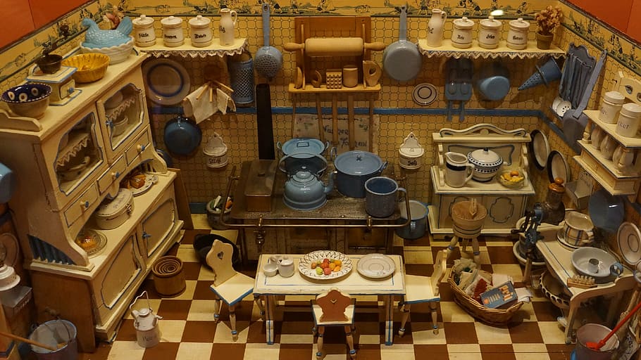 juego de cocina de casa de muñecas, casa de muñecas antigua, histórico, muebles de casa de muñecas, historia, museo, exposición, juguete, equipo, cocina