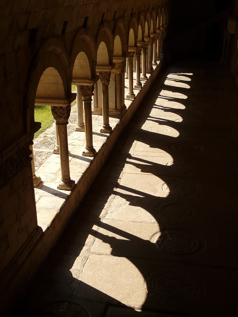 claustro, columnar, arcade, luz, sombra, juego de sombras, hispano, arco, monasterio, arquitectura