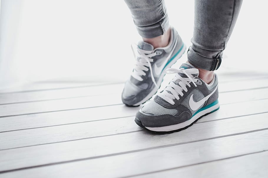 grey sport shoes, sport shoes, grey, sport, shoes, sneakers, adidas, nike, athletic, running