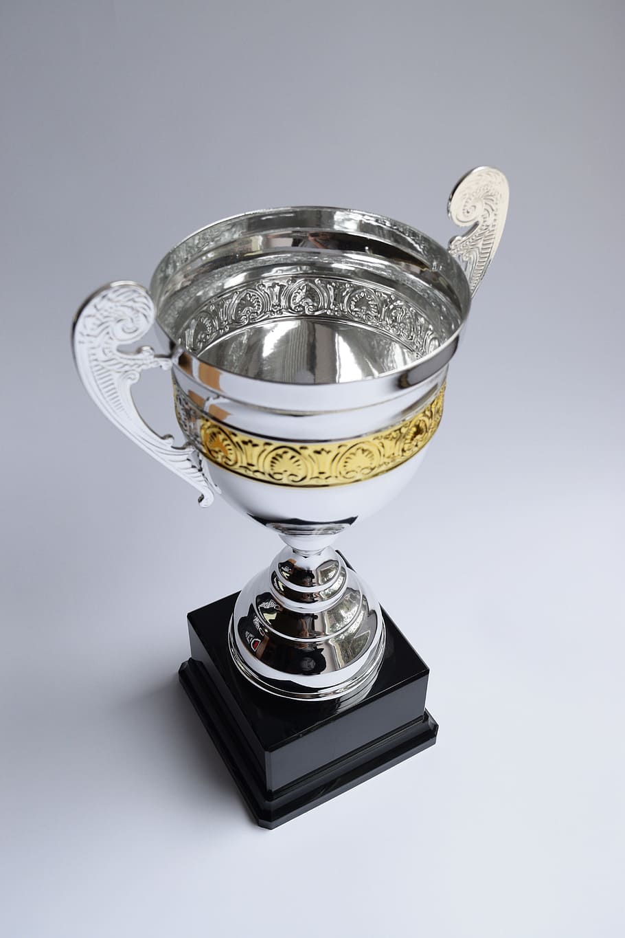 two-tone trophy, trophy, award, winner, prize, cup, victory, achievement, gold, goblet